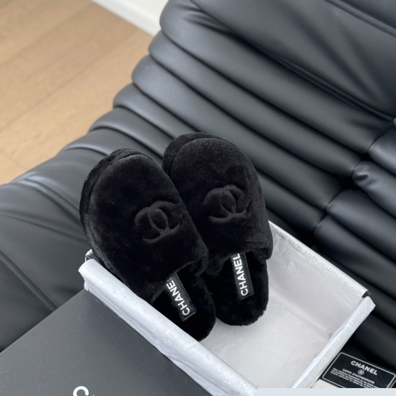 Ch*el slippers